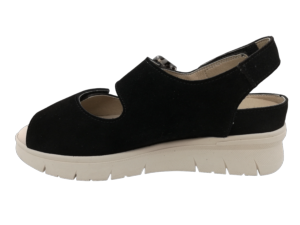 Sandalia Mujer Pinoso's 8186-HEB Negro-Blanco - Ítem1