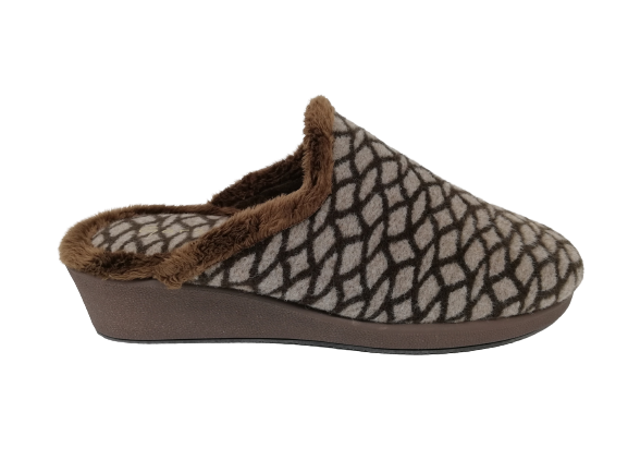 Zapatilla Casa Mujer Garzón 1825.424 Marrón